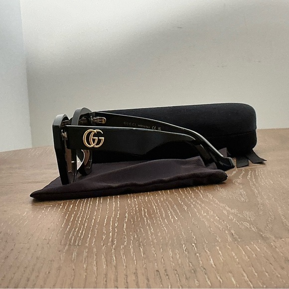 Gucci Eyewear
cat-eye tinted sunglasses - Picture 6 of 6